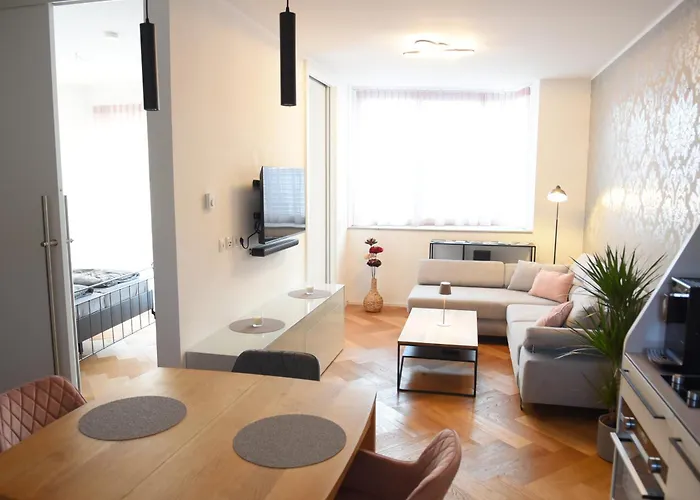 Stadtnest - Dachterrassenappartement * Graz